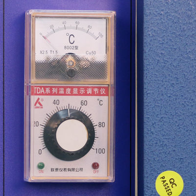 La incubadora termostática del laboratorio electrotérmico eléctrico galvanizó el material de Sheel